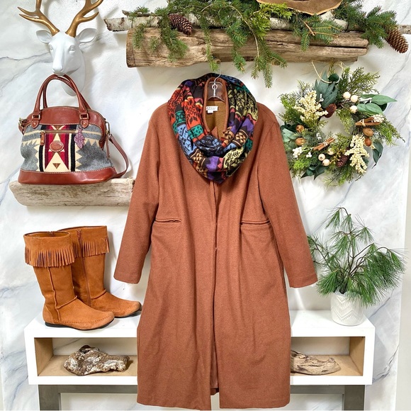 ⭐️SOLD⭐️Festive Roots infinity fleece scarf w folk/prairie/country/cottage vibe - Picture 8 of 13